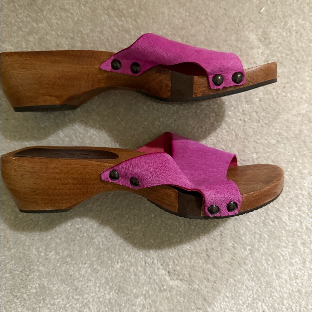 Michael Kors clog slides